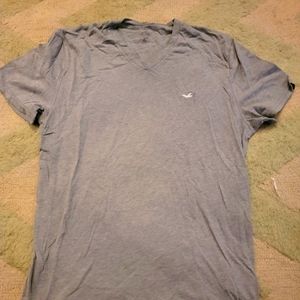 Hollister V Neck T-Shirt